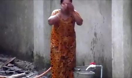 बीबीडब्ल्यू गड़बड़ हिंदी भोजपुरी सेक्सी फिल्म