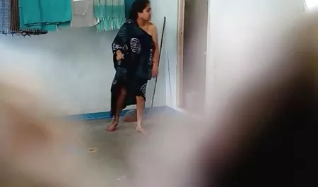 लड़के ने एक रूसी लड़की की चुदाई की सेक्सी फिल्म देना वीडियो में