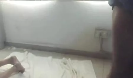 डॉक्टर की एक लड़की मद्रासी सेक्सी पिक्चर थी