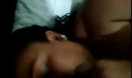 एक अनुभवी चुदाई के लिए खुद सेक्स हिंदी मूवी को दिया