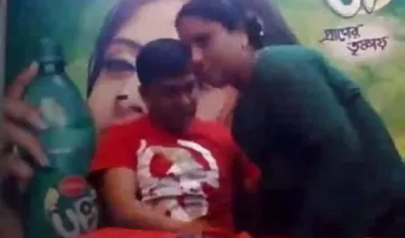 नशे में झोपड़ी सेक्सी सेक्सी हिंदी मूवी में कैंसर हो गया