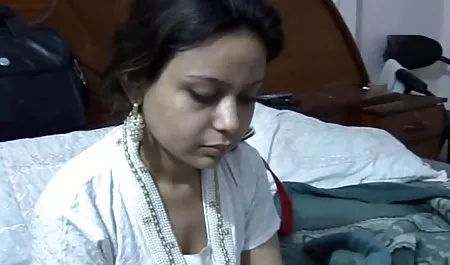 पहली बार के लिए सेक्सी फिल्म दिखाइए वीडियो में ब्लोजॉब बनाता है