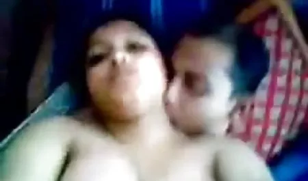 दो सैनिकों सेक्सी शॉर्ट मूवी आइवी वोल्फ और लिली लेबी ने एक समलैंगिक बकवास की है