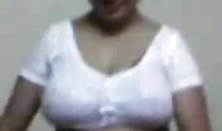 सौतेली माँ सेक्सी फिल्म भेजो सेक्सी सेक्सी जूलिया ऐन रसोई में चीकू सौतेले बेटे के साथ लिपट जाती है