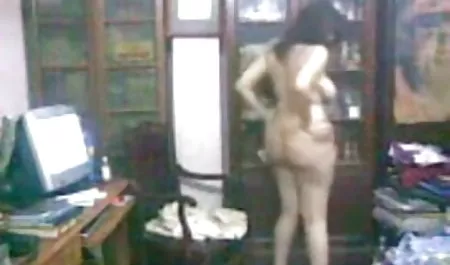 अपराजेय प्लेबॉय घड़ी की कल की बीएफ फिल्म सेक्सी में तरह एक कुतिया fucks