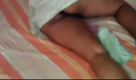 छेद में तंग पतला श्यामला ऐश्वर्या राय की सेक्सी फिल्म डिक