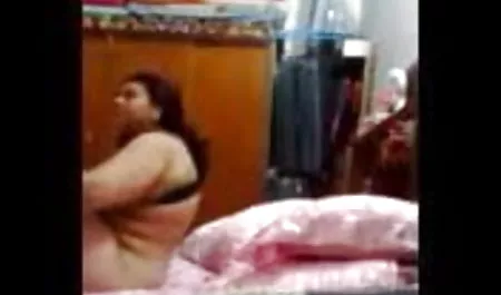 आसानी से सेक्सी फिल्म दिखाओ सेक्सी फिल्म सुलभ अर्टि और नैन्सी के दालान में समलैंगिक यौन संबंध हैं