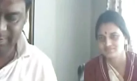 ब्लौंडी और दो सेक्सी फिल्म का वीडियो दिखाएं स्वस्थ पुरुष