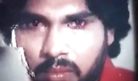 मजबूत सेक्सी हीरोइन फिल्म आदमी को मौका दिया