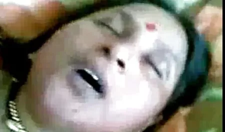 ऑपरेटर के इंग्लिश पिक्चर फिल्म सेक्सी सामने कमबख्त