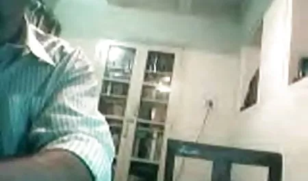 वर्कशॉप में लॉकस्मिथ डेर्बिना मदीना अंग्रेजी फुल सेक्सी वीडियो एंजेला