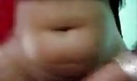 Perverts एक मिनीबस के अंदर एक तांडव सेक्सी बीएफ भोजपुरी फिल्म है