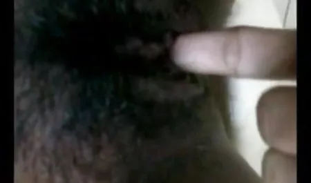 माँ अपने बेटे के एक सदस्य बीपी पिक्चर फिल्म सेक्सी पर बैठ गई