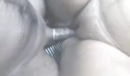 अपनी गधे के साथ एक प्रेमी की आवश्यकताओं को पूरा करीना कपूर का सेक्सी फिल्म किया