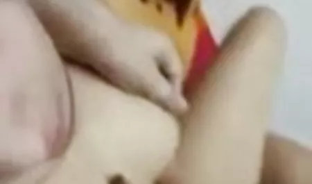 लिटिल सेक्सी हिंदी पिक्चर फिल्म एस्पिड एक मुट्ठी में अपने गधे क्रेन