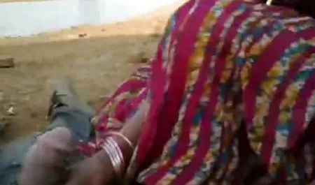 एक एशियाई सेक्सी फिल्म बढ़िया वाली लड़की को आमंत्रित किया