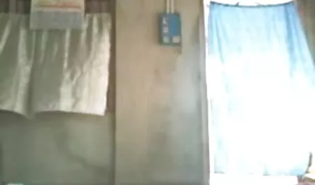 एक लंबे अंत सेक्सी वाला फिल्म के साथ एबोनी ने अबेला और मेलिसा की ग्लैमरस गर्लफ्रेंड की चुदाई की