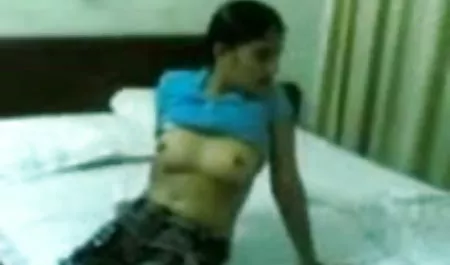 एक दोस्त ने एक डिक को चिपका बीएफ सेक्सी में फिल्म दिया ताकि मार्ले ब्रिंक्स ने एक blowjob किया और भाप को छोड़ दिया