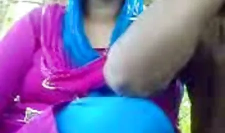 प्रेमी चमड़े के सोफे पर प्यार करते हैं हिंदी सेक्सी वीडियो फुल मूवी