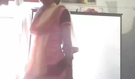 एक छोटे से दिखने वाले सुंदर के साथ सोया फ्री सेक्सी फिल्में