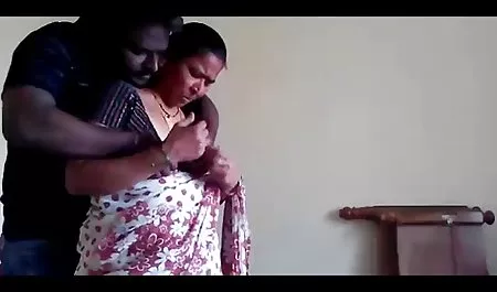 एक बड़ा गधा के साथ सेक्सी पिक्चर वीडियो में दिखाएं एक नाओमी सेक्स बम गड़बड़