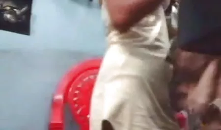 क्रीमपाइ bespectacled लड़की सेक्सी सेक्सी हिंदी फिल्म बकवास के बाद