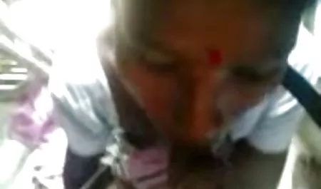 स्लिम गोरा चैनल शॉर्टेक के साथ जंगली गुदा मैथुन साउथ की सेक्सी फिल्म
