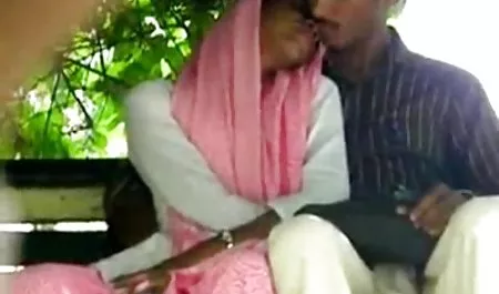 छाती पर हिंदी फिल्म हिंदी फिल्म सेक्सी सेक्स सह शॉट के बाद
