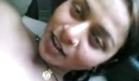 सिंडी होप ने एक पर्यटक को एक कोई सेक्सी फिल्म दिखाइए पार्क में जल्दी सेक्स करने के लिए प्रेरित किया