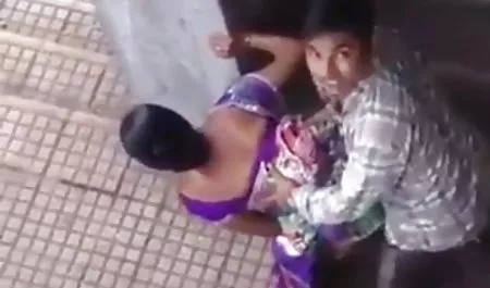 क्लेयर कास्टेल ने खुद को गधे में बकवास करने की अनुमति सेक्सी फिल्म चाहिए वीडियो सेक्सी दी