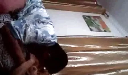 दो उत्तरदायी सेक्सी फिल्म लोग