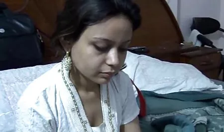 माशा व्लाद के साथ सेक्सी फिल्म वीडियो कॉम चुदाई करती है