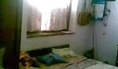 पश्का ने अपनी बोल्ट साशा सेक्सी वीडियो फिल्म पंजाबी को बैक होल में डाला