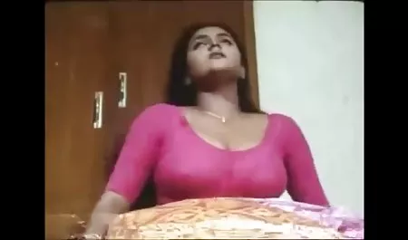जर्मन क्लॉस अपने सेक्सी फिल्म हीरोइन की प्रिय चेरी चेरी जूल को चोदता है