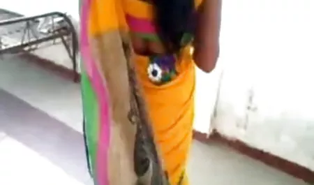 एनाटॉमी का अध्ययन करने के बाद साथी छात्र मरीना के साथ सेक्स डून एंटन भोजपुरी फिल्म सेक्सी बीएफ
