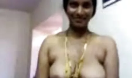 स्वास्थ्य के लिए एक हिन्दी सेक्सी फिल्म मालिश की मेज पर सेक्स