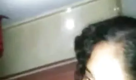 क्रूर सौतेली माँ फीनिक्स मैरी ने एंजेल स्मॉल के सेक्सी पिक्चर सेक्सी फिल्म लिए एक प्रशिक्षण की व्यवस्था की
