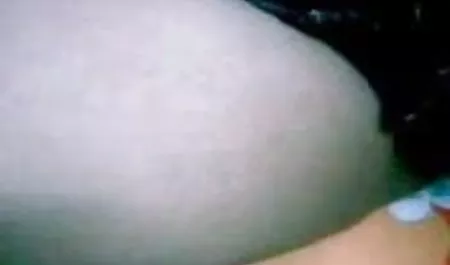 स्तन के बीच है हिंदी मूवी सेक्सी वीडियो
