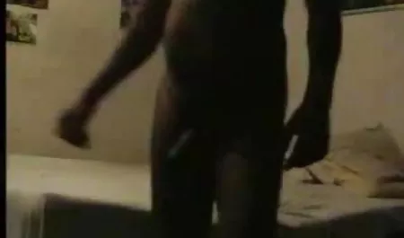 अंडे के साथ एक वास्तविक सदस्य ने एक युवा महिला की सेक्सी फिल्म हिंदी बीएफ पीठ को मुक्त किया