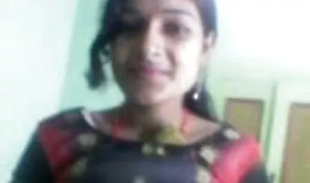 गहरे बालों वाला लंबा पक्षी सौतेला सेक्सी फिल्म भेज दो बेटा बनाता है
